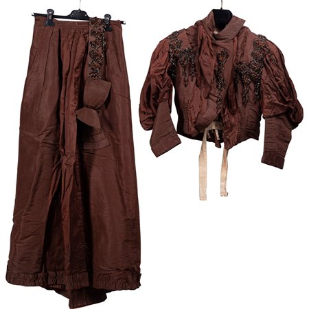 ABITO FEMMINILE EPOCA XIX SEC. E ABITO FEMMINILE EPOCA 1920