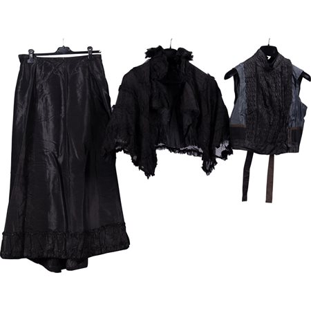 ABITO FEMMINILE GRAN SOIREE EPOCA 1905 E ABITO EPOCA 1890