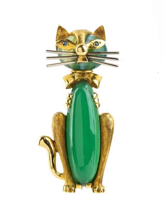 Spilla in oro raffigurante un gatto con crisoprasio piccoli zaffiri - firmata TIFFANY &Co 