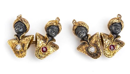 Gemelli in oro ed argento con diamanti e rubini, raffiguranti bustini di Mori Veneziani 