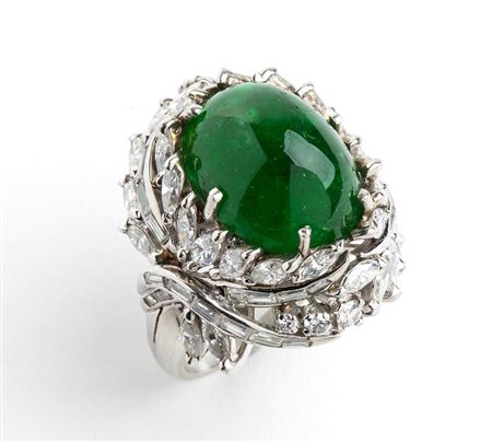 Anello in oro con smeraldo e diamanti 