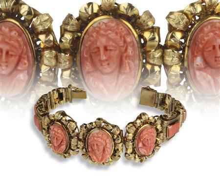 Bracciale in oro con cammei in corallo cerasuolo 