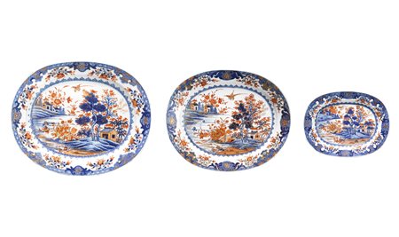 Trittico di piatti da portata con raffigurazioni di paesaggi orientali, nineteenth century