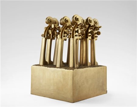 Arman "Accumulation de têtes de violon" 
bronzo dorato
cm 36x25,5x25,5
Firmato e