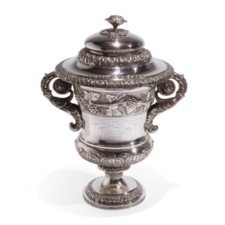 Grande coppa in argento, città di Calcutta primo quarto del XIX secolo