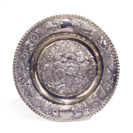Grande piatto da parata in argento, Londra 1851