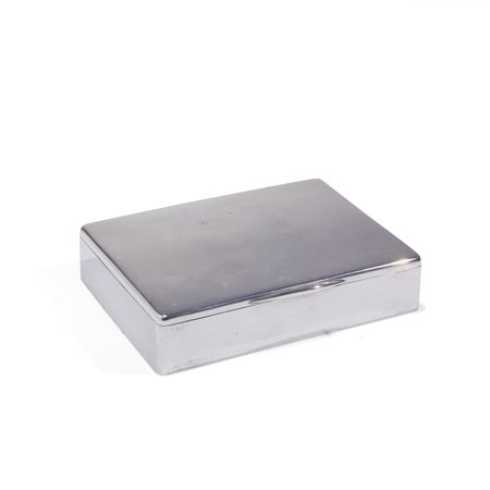 Scatola liscia in argento, XX secolo