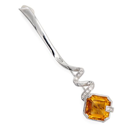  
Spilla in oro, quarzo citrino e brillanti 
 cm 8