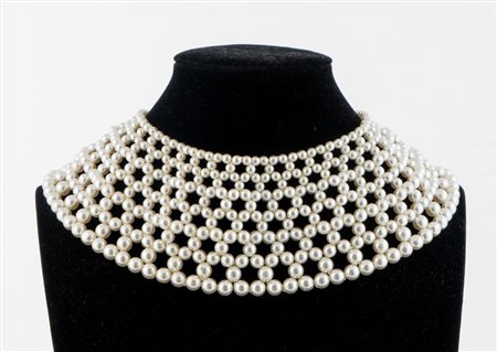 ANONIMO Colletto in perle sintetiche effetto pizzo con chiusura in metallo...