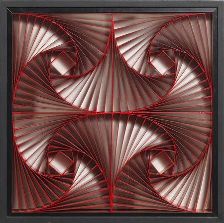 MANFREDO MASSIRONI
Struttura a 48 quadrati rotanti cartone rosso, 1964