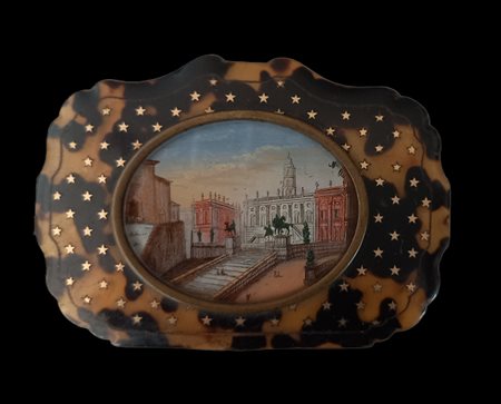 Miniatura a soggetto architettonico montata in guscio di finta tartaruga decorato...
