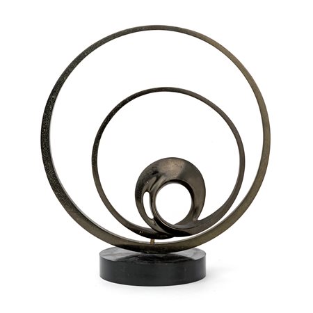 Carmelo Cappello (Ragusa, 1912 - Milano, 1996) Senza titolo Scultura in...