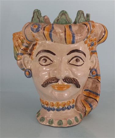 Mario Iudici (Caltagirone 1928)  - Vaso a forma di testa maschile