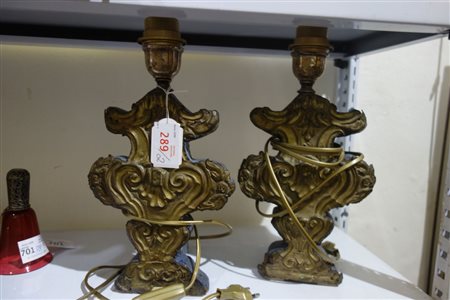 Coppia di cartaglorie in lamierino dorato 