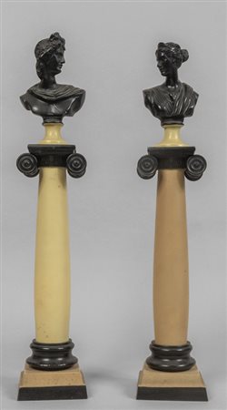 Coppia di colonne con busti<br>h.tot.cm.45