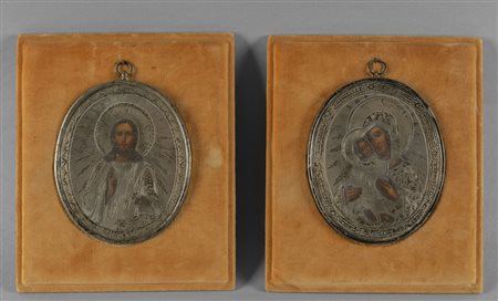 Copertina in argento finemente sbalzato con scene 