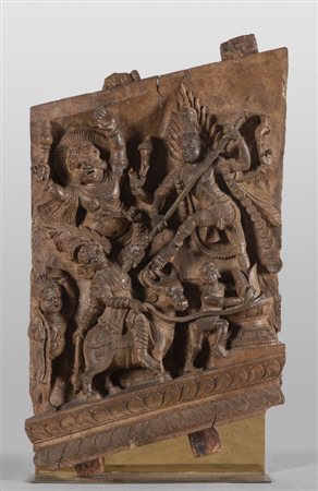 Divinità, bassorilievo in legno scolpito, 