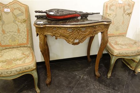 Coppia di consoles Luigi XIV in legno intagliato 