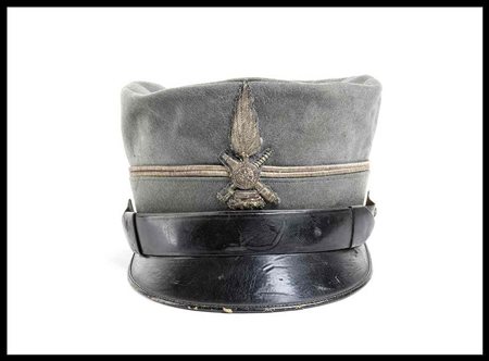 ITALIA, REGNO<br>Berretto M.26 carristi