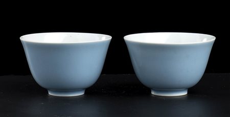 COPPIA DI PICCOLE CIOTOLE IN PORCELLANA CON INVETRIATURA ‘CLAIRE DE LUNE’