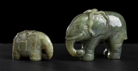 DUE ELEFANTI IN GIADA VERDE