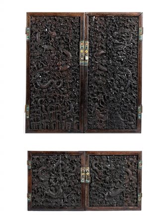 QUATTRO PANNELLI IN LEGNO INTAGLIATO CON DRAGHI