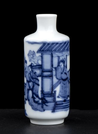 SNUFF BOTTLE IN PORCELLANA ‘BIANCO E BLU’
