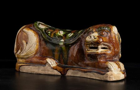 CUSCINO A FORMA DI LEONE IN CERAMICA CON INVETRIATURA SANCAI