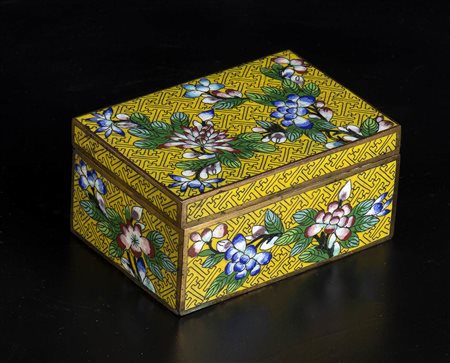 SCATOLA IN METALLO CON SMALTI CLOISONNÉ

