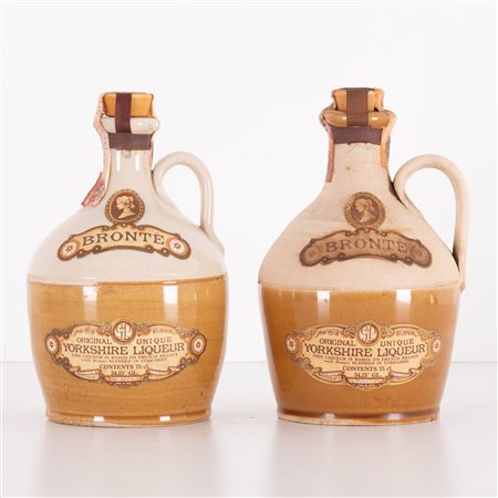  
Lotto di 3 bottiglie Original yorkshire Liqueur Bronte Liqueur Company Ltd Anni '80
 