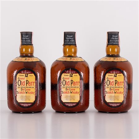  
Lotto di 3 bottiglie Grand Old Parr Deluxe Schotch Whiskey Macdonald Greenlees Ltd Anni '70-'80
 