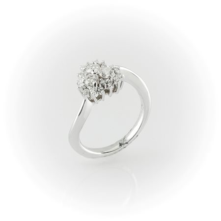 Anello Gismondi in oro bianco con diamanti taglio brillante