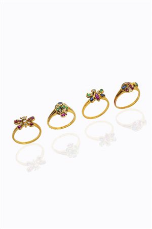 LOTTO DI QUATTRO ANELLI