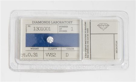 DIAMANTE IN BLISTER Taglio brillante, di 0,31 ct, colore D, purezza VVS2,...