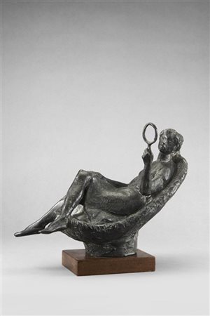 Eros Pellini "Vanità" 
scultura in bronzo (h cm 27) poggiante su base in metallo