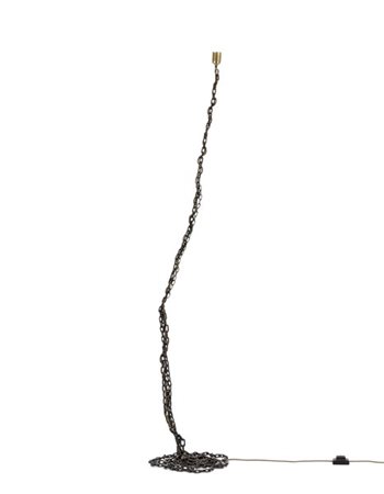 Franz West Lampada da terra con maglie di catena in metallo laccato. Produzione