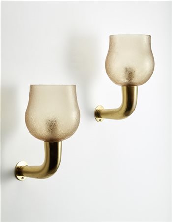 Carlo Mollino (Attribuito)
Coppia di lampade a parete con struttura in ottone sa