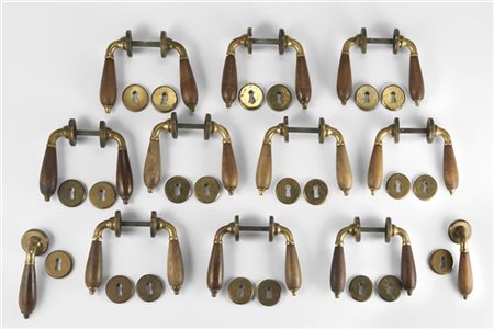 Luigi Caccia Dominioni Lotto di undici maniglie. Produzione Azucena, Milano, ann