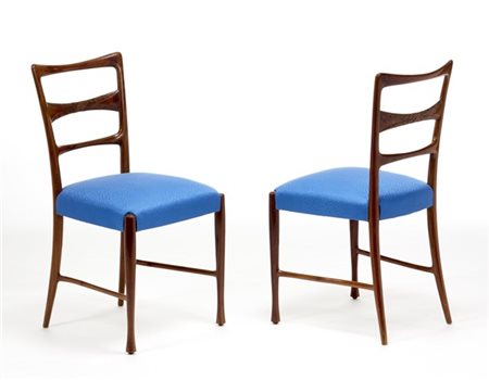 Paolo Buffa Coppia di sedie con traversa intagliata a fasci di foglie d'acanto e