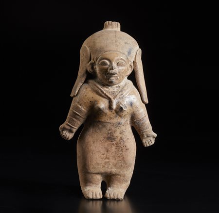  Arte dell'America del Sud - Ecuador, Jama-Coaque. 
Scultura antropomorfa in terracotta policroma.
300 a.C. - 800 d.C.