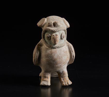  Arte dell'America del Sud - Ecuador- Jama- Coaque.
Fischietto in forma di gufo in terracotta policroma.
300 a.C. - 800 d.C. .
