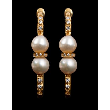 ORECCHINI in oro giallo 18 KT con brillanti e perle