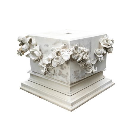 BASE LIBERTY in pietra