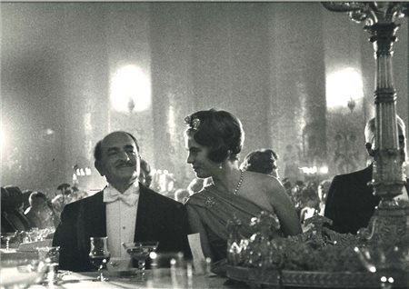 Ugo Mulas, Salvatore Quasimodo con Margherita di Svezia, 1959