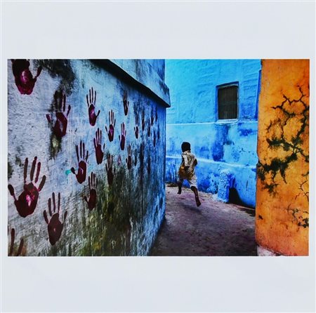 Steve McCurry, (1950) JODHPUR, RAJASTHAN INDIA C-print offset, cm 15x15 sul...