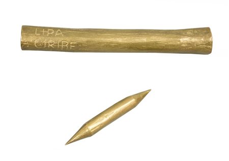 Sarenco , (1945 - 2017) CIANCOL bronzo dorato, cm 4x28x4 e cm 2x15,5x2 titolo...