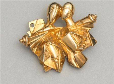 Giorgio De Chirico, (1888 - 1978) ETTORE E ANDROMACA spilla in metallo...