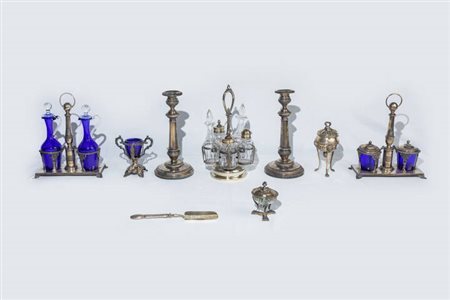 LOTTO DI NOVE OGGETTI IN ARGENTO