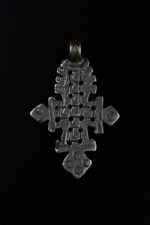  Arte africana - Etiopia.
Croce copta.
Argento. .