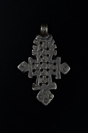  Arte africana - Etiopia.
Croce copta.
Argento. .